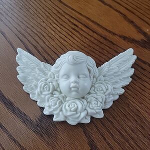 Vtg Porcelain Ceramic or Chalkware Cherub Angel W/ Roses Wall Decor 6.5" wide